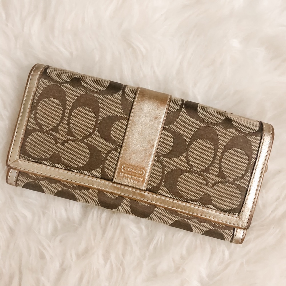 USED: Coach Wallet